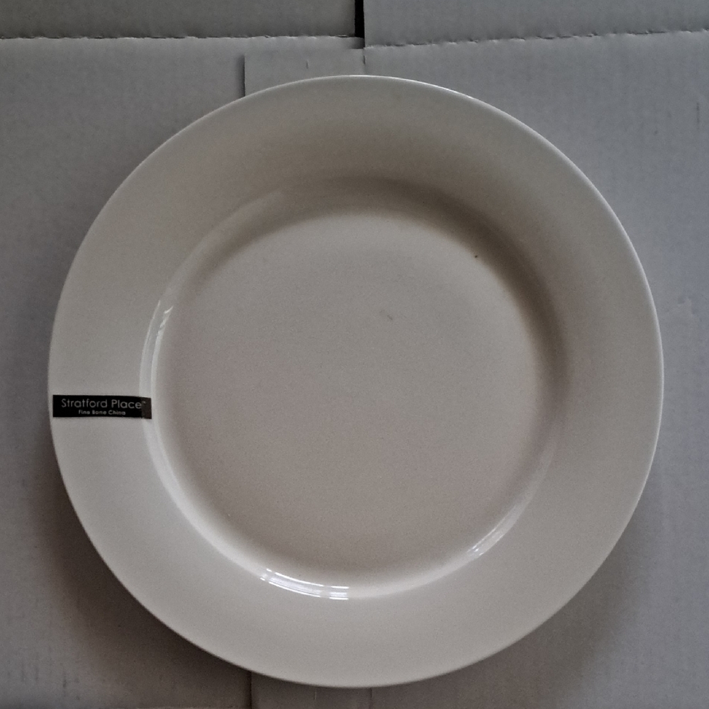 STRATFORD PLACE Fine Bone China Dinner Plate